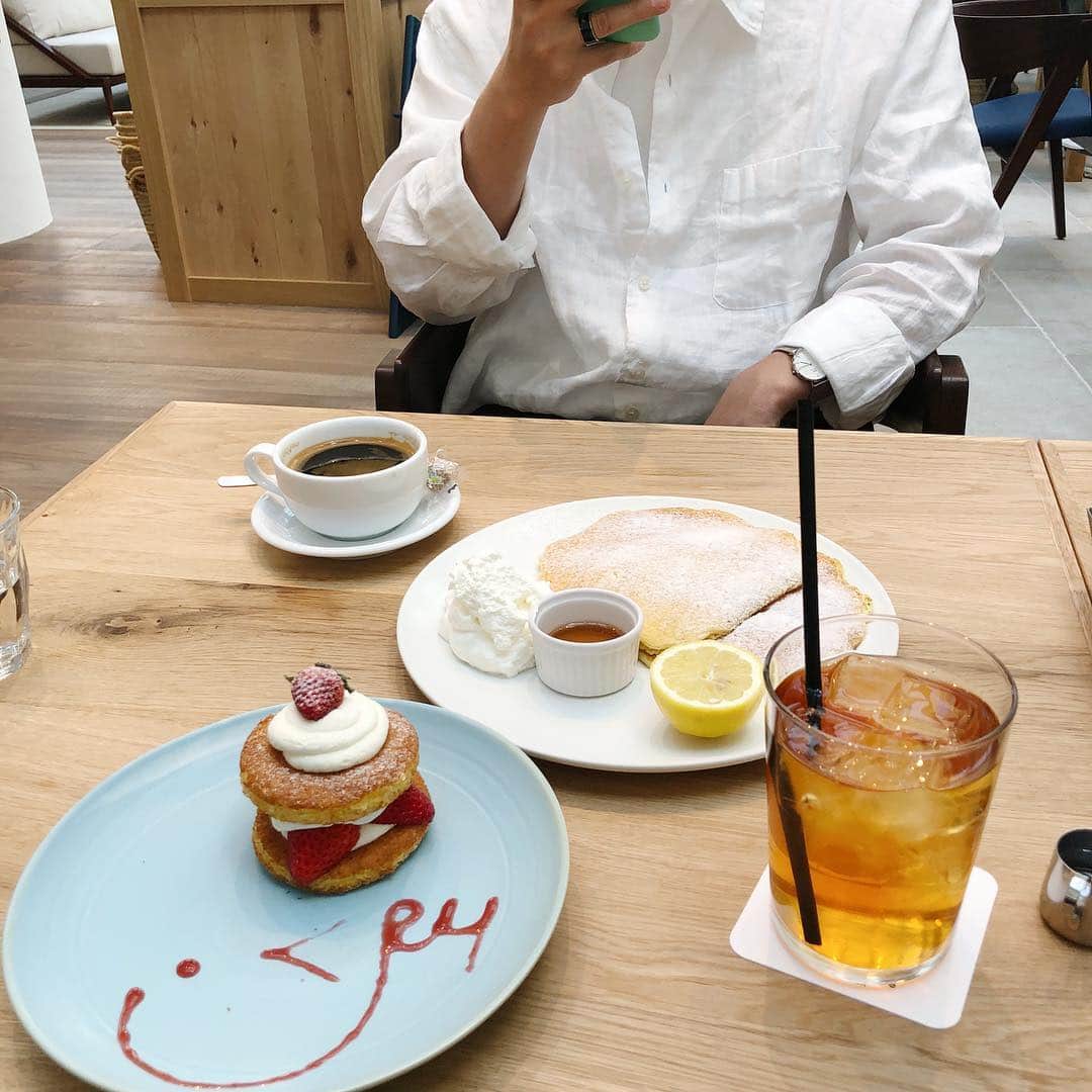 maichan1205さんのインスタグラム写真 - (maichan1205Instagram)「たのしみにしてた RonHermanのrenewal🍓 👨🏻とお茶しに、、☕️」4月29日 13時55分 - maichan1205