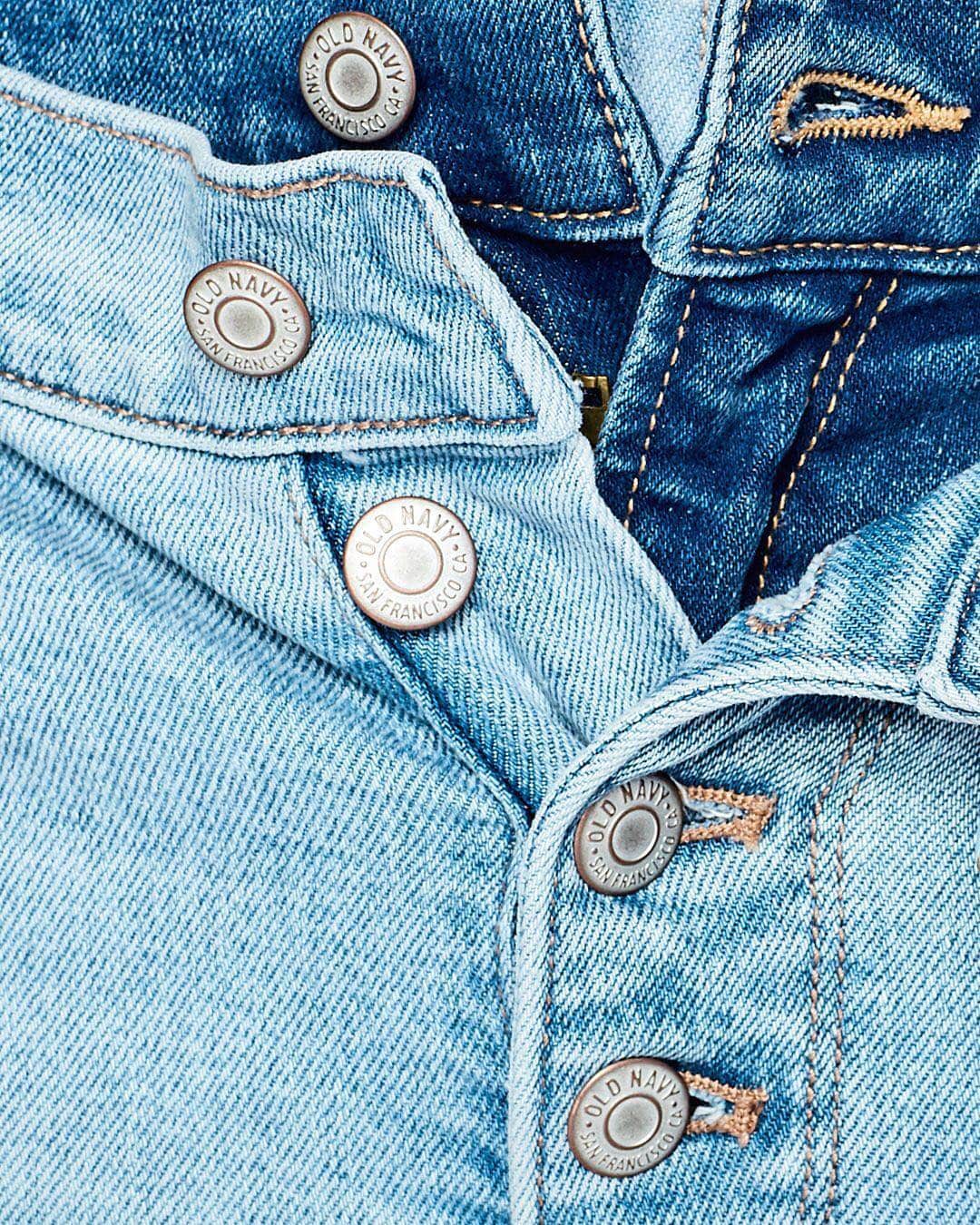 Old Navyさんのインスタグラム写真 - (Old NavyInstagram)「in case you forgot who made your favorite jeans ;) . all in the details . #oldnavystyle」4月29日 6時15分 - oldnavy