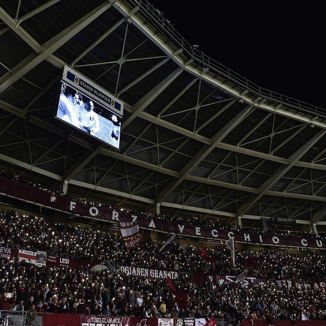 トリノFCさんのインスタグラム写真 - (トリノFCInstagram)「BUONANOTTE! 🐂🌙 _____________________ #SFT #TorinoMilan」4月29日 6時36分 - torinofc1906