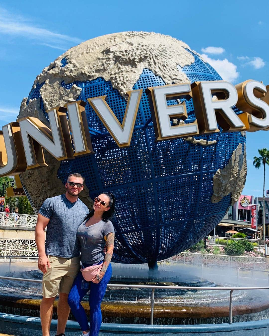 ジェイワウさんのインスタグラム写真 - (ジェイワウInstagram)「💙💙💙 @UniversalOrlando #readyforuniversal」4月29日 6時37分 - jwoww