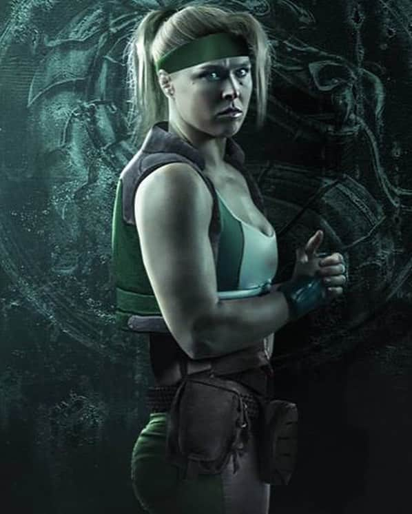 ロンダ・ラウジーさんのインスタグラム写真 - (ロンダ・ラウジーInstagram)「NetherRealm + @rondarouseydotcom = 🤯check the link in my bio for our piece on the newly released @mortalkombat 11 and my role as Sonya Blade! As for the ripping off arms question, the answer isn’t “probably” - it’s “definitely”😈 #fatality」4月29日 7時31分 - rondarousey