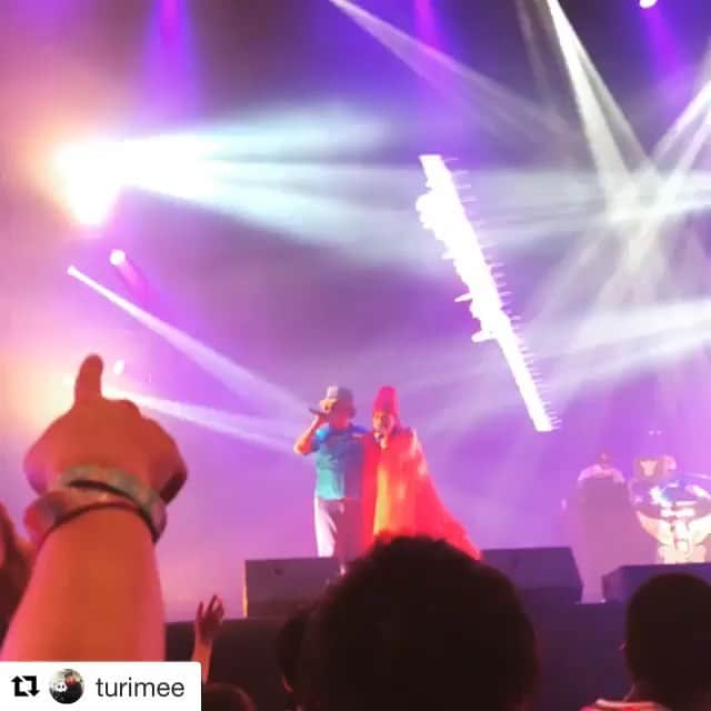 のインスタグラム：「確かに蔵出し😍 地蔵に無理矢理のcall & response (やっとノッてくれた多謝) Shangri-la→肛門→富士山 て流れが😂  #Repost @turimee with @get_repost ・・・ 皆へ、、、ストック出します😉  エクスタシー得たけりゃ肛門よー！  #電気グルーヴ #ピエール瀧 #石野卓球 #日出郎 #cdj」