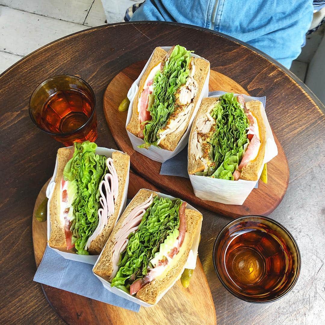 chinatsu614さんのインスタグラム写真 - (chinatsu614Instagram)「If you want to eat fresh sandwiches, you should go to here! #foodporn #helty #healthyfood #healthybreakfast #kinggeorge #sandwiches #daikanyama #tokyo ・ ・ ・  サンドイッチはここ♥︎」4月29日 9時25分 - chinatsu614