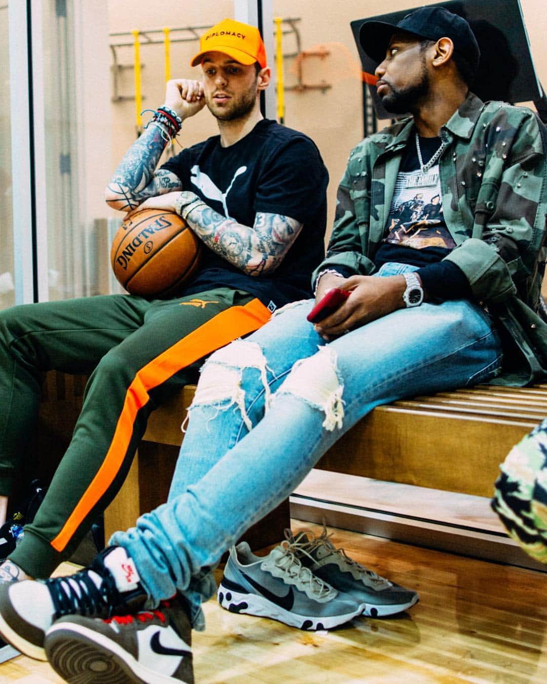 ファボラスのインスタグラム：「Looks like me trying to talk @cbrickley603 into basketball training for my son @iamprincejoso... & looks like he’s tryna come up wit a excuse 😂 [shot by @nextsubject]  #NYC」