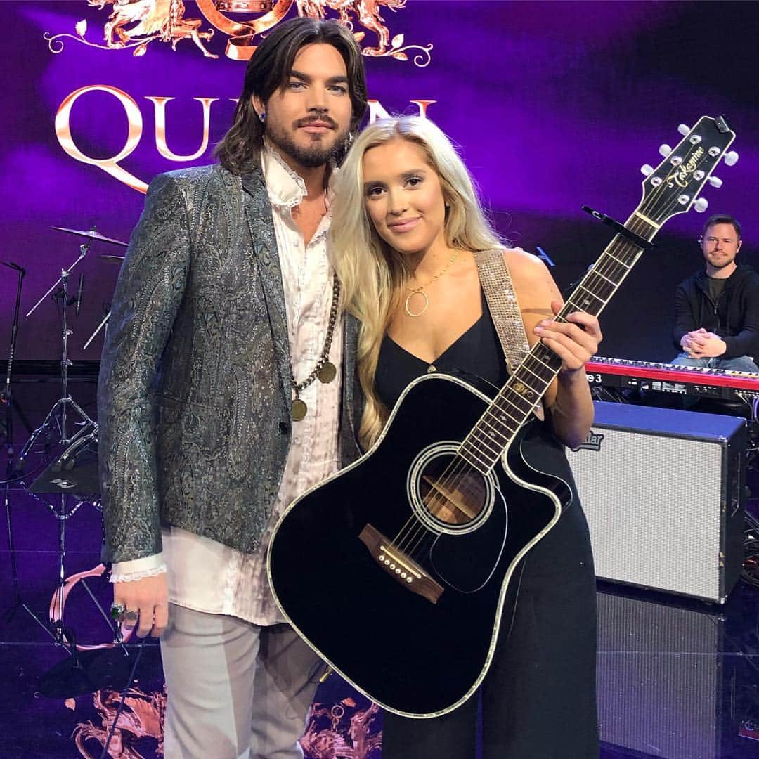 American Idolさんのインスタグラム写真 - (American IdolInstagram)「LIVING for our love @lacikayebooth. Bring her back, bring her back next week! 🖤⁣⁣ ⁣⁣ 3⃣ ways to vote:⁣⁣⁣ ⁣⁣⁣⁣⁣⁣⁣⁣⁣⁣⁣ 🌟Go to americanidol.com/vote⁣⁣⁣⁣⁣⁣⁣⁣⁣⁣⁣⁣⁣ 🌟In the American Idol App ⁣⁣⁣⁣⁣⁣⁣⁣⁣⁣⁣⁣⁣ 🌟Text "13" to “21523”⁣⁣⁣⁣⁣⁣⁣⁣⁣⁣⁣ ⁣⁣⁣⁣⁣⁣⁣⁣⁣⁣⁣ #AmericanIdol #IdolQueen」4月29日 10時25分 - americanidol