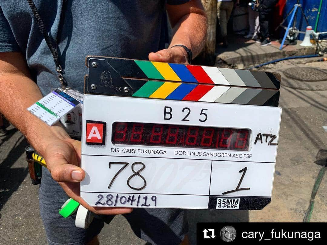 ジェフリー・ライトさんのインスタグラム写真 - (ジェフリー・ライトInstagram)「Out the gate. #Repost @cary_fukunaga ・・・ Day 6 (D-Day), Take 1」4月29日 10時53分 - jfreewright