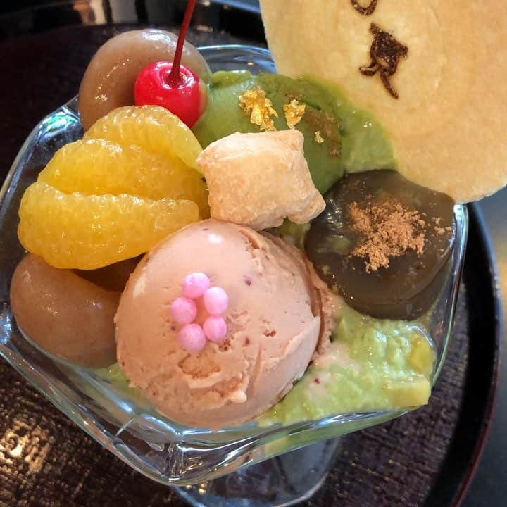 里井真由美のグルメインスタ