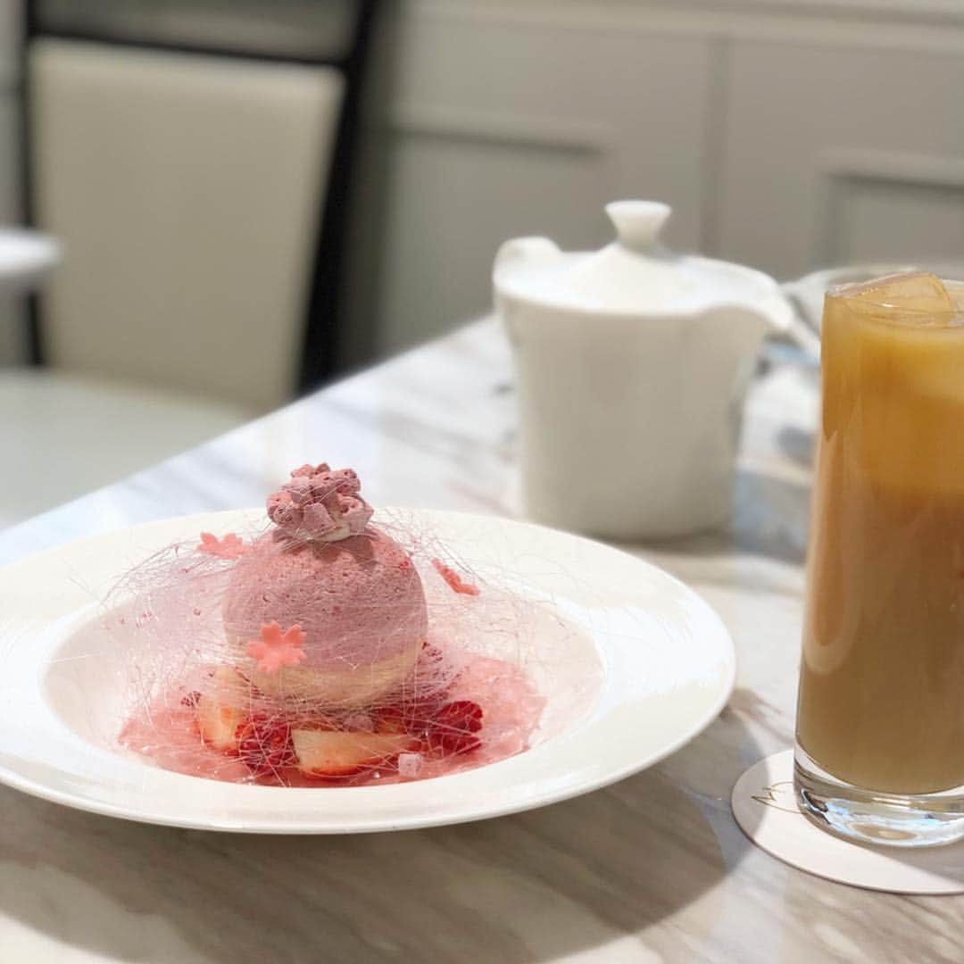 越馬千春のグルメインスタ