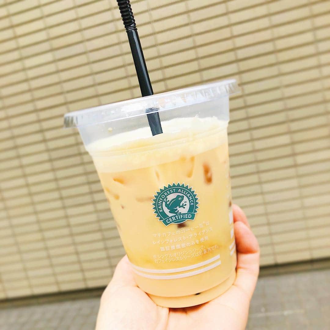 岡部玲子さんのインスタグラム写真 - (岡部玲子Instagram)「カフェイン解禁☺️ カフェオレ片手にスタジオ入り🎤  ゴールデンウィーク、皆様はどうお過ごしですか？ 本日の競馬はグリーンチャンネル📺でお楽しみくださいね☺️ #岡部玲子 #競馬 #キャスター #グリーンチャンネル #無料放送 #平成最後 #カフェイン解禁 #マチカフェ #ローソン #カフェオレ #mama #talent #japanese #horseracing #announcer #instagood #f4f #happy #jra #tvshow」4月29日 12時31分 - reiko_okabe