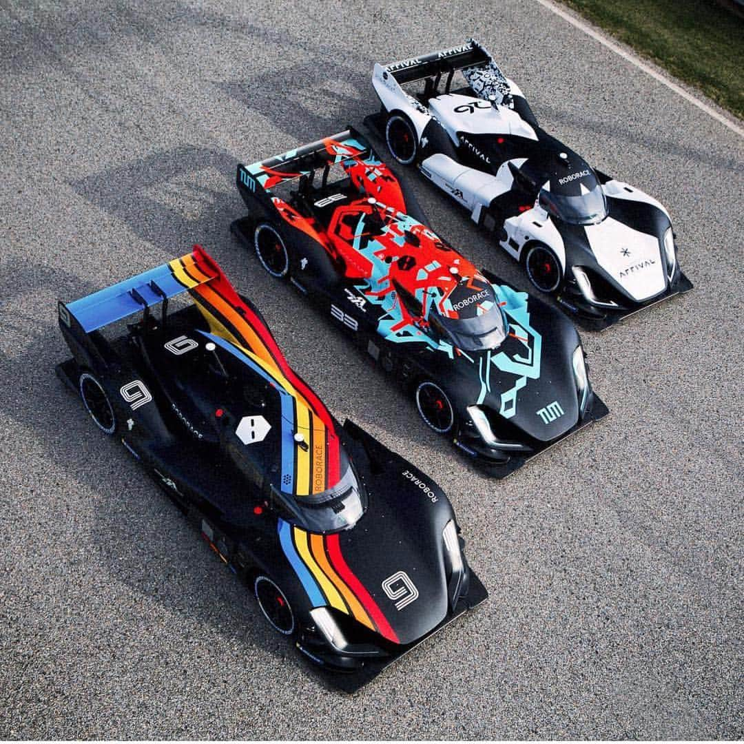 ルーカス・ディ・グラッシさんのインスタグラム写真 - (ルーカス・ディ・グラッシInstagram)「This are the three teams competing in the first round of @Roborace #SeasonAlpha this week in Spain. The challenges will be huge but the technology is ready for some #Autonomous Driving at high speeds! The car is a fully electric #Devbot 2 with more than 300kw twin motor (similar to Formula E) —— #Roborace #SeasonAlpha #AI #ADS #Autonomous #Driverless #Human #Machine #Competition #Motorsport #Racing #Intelligence #Future #Electric #ZeroEmissions #EV #Robot」4月29日 23時45分 - lucasdigrassi