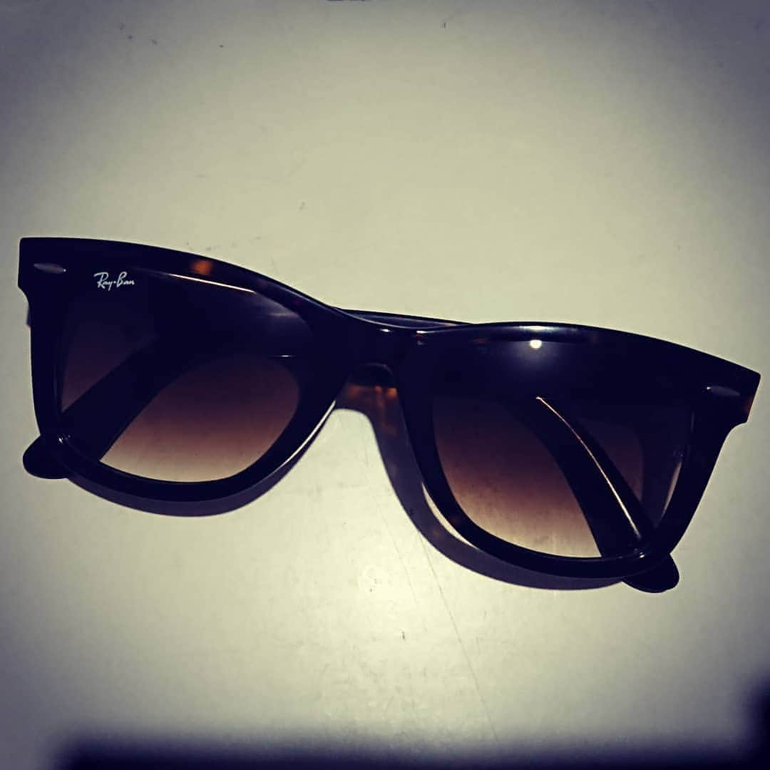 長塚全さんのインスタグラム写真 - (長塚全Instagram)「Rayban wayfarer 2140-F 902 レンズは52。 #raybanwayfarer」4月29日 22時31分 - zen_nagatsuka