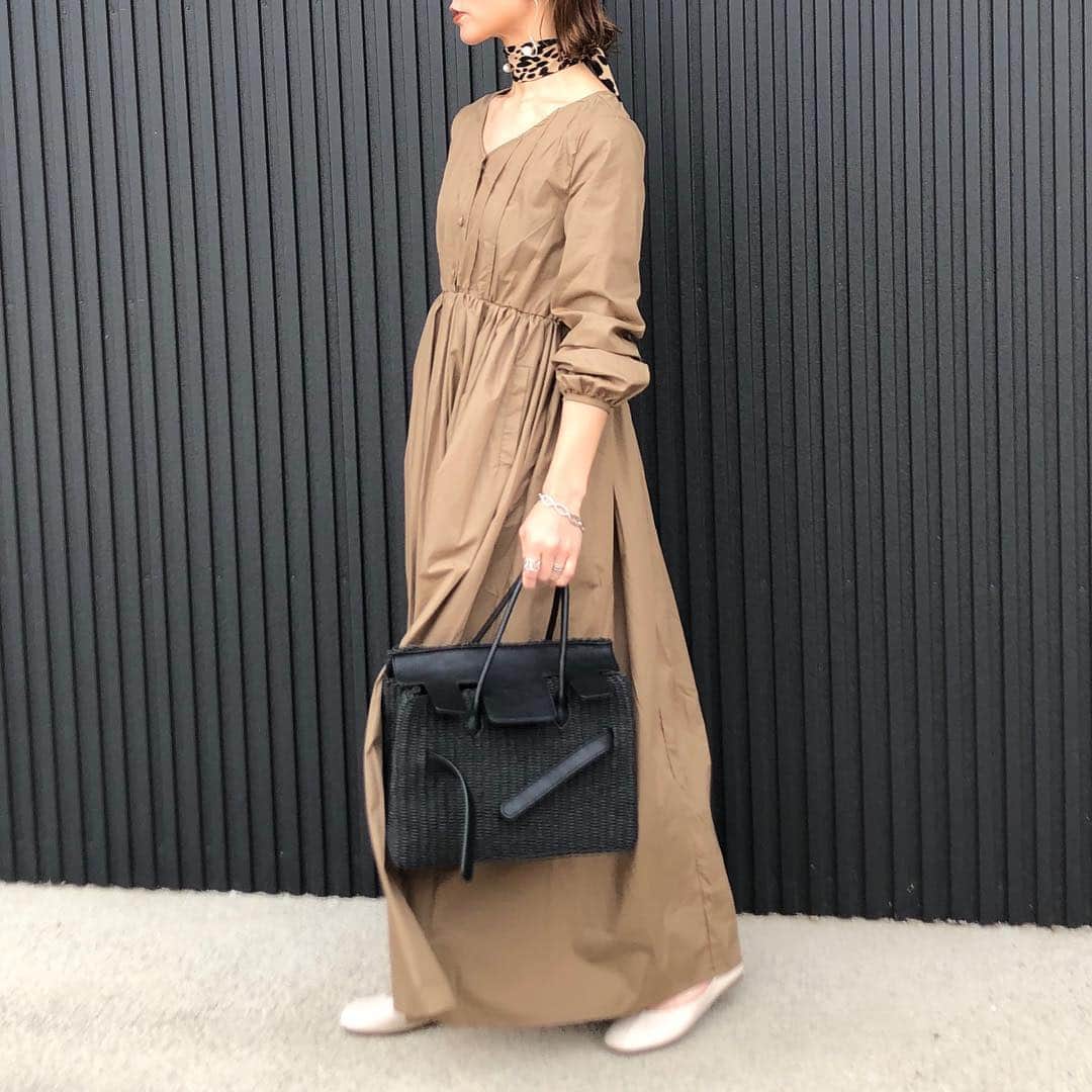 のインスタグラム：「4月29日(月) . . いよいよ明日で平成最後、、 平成最後の1日はloveなあの子とおデートしてきます❤️ . @noahl_official のワンピ💓 大好きなブラウンにしたよ🥰 . 👗#ノアル @noahl_official . . #kaumo_fashion #locari #ponte_fashion #ootd_kob #r_fashion #mineby3mootd #おちびコーデ #おちびの輪 #プチプラコーデ #シンプルコーデ #アラフォーコーデ #ティアードワンピース #ブラウンカラー #ヒョウ柄スカーフ #大人カジュアル #オトナカジュアル #155cmコーデ #ボブヘアー #春コーデ」