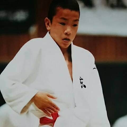 青木真也のインスタグラム：「中学二年生。55kg級。得意技は寝技。#shinyaaoki #青木真也 #judo ＃静岡#1983年組」