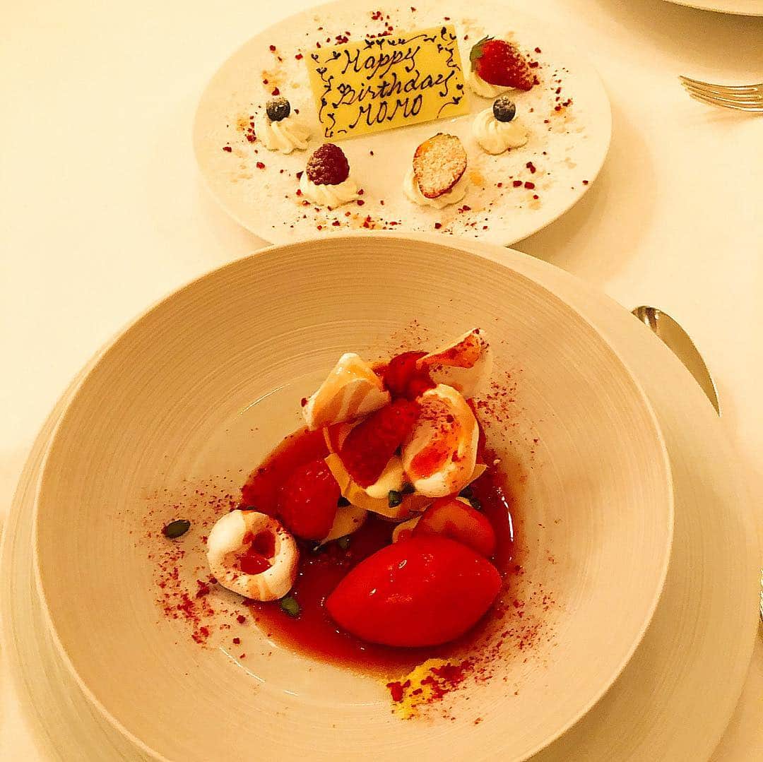 加藤桃子さんのインスタグラム写真 - (加藤桃子Instagram)「いつもありがとう❤︎ #mybirthday  #tokyo #dinner  #thanks #bff」4月29日 16時31分 - mom0.japan