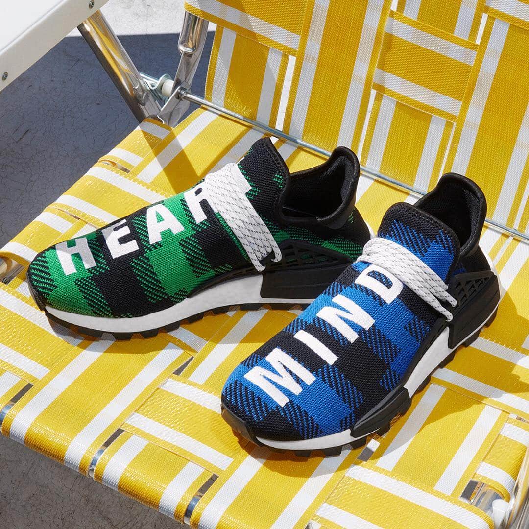 adidas Originalsさんのインスタグラム写真 - (adidas OriginalsInstagram)「We partner with the iconic @BBCIceCream on two colorways of the HU NMD, with an all-over application of the brand’s distinctive Digijack pattern. Green arrives exclusively at Billionaire Boys Club locations and blue lands at adidas stores and adidas.com from May 3rd. . See more at adidas.com/Pharrell」4月29日 16時50分 - adidasoriginals