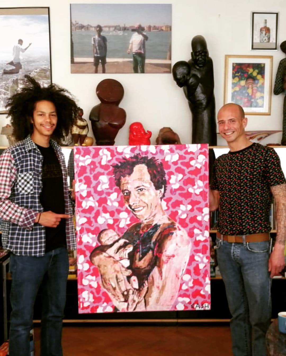 CASH（Carl Anders Sven Hultin）さんのインスタグラム写真 - (CASH（Carl Anders Sven Hultin）Instagram)「Rose (80cm x 100cm) 🌸@gerberantoine #artwork #familyportrait #commission #painting #portrait」4月29日 18時19分 - artbycash