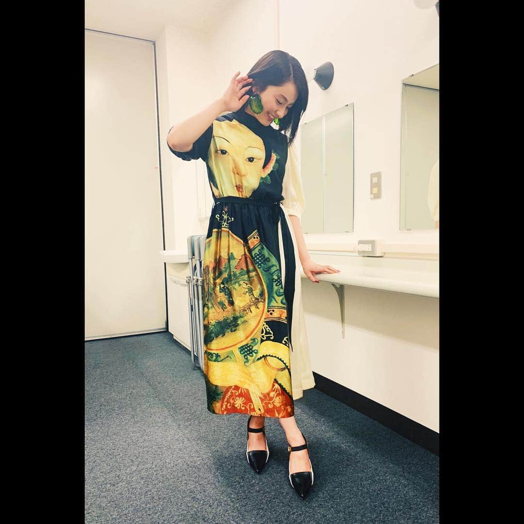 平祐奈さんのインスタグラム写真 - (平祐奈Instagram)「御曹司ボーイズ🤵イベント お越し下さりありがとうございました。 麦ボードもありがとう🥺 今日は私ともうひとり、一緒に登壇しました、衣装。 芸術よね、素敵なワンピース✨ みなさん、佳きGWをお過ごし下さい。 #御曹司ボーイズ #来週もみてね #TOGA #simonerocha」4月29日 18時27分 - yunataira_official