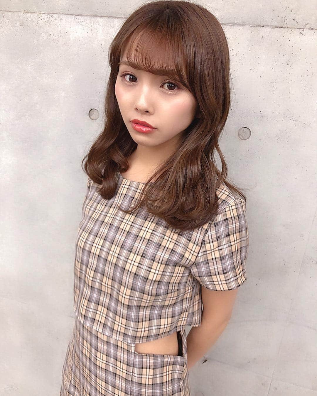 磯佳奈江さんのインスタグラム写真 - (磯佳奈江Instagram)「今日の私服✌️﻿﻿ ﻿﻿ ワンピース/ #krex﻿﻿ シューズ/ #17kg﻿ ﻿﻿ お腹チラ見せ🤭🤭🤭🤭﻿﻿ ﻿﻿ #私服 #韓国ファションショ #チェックワンピース @krex_official #ootd #fashion」4月29日 19時02分 - isochan89