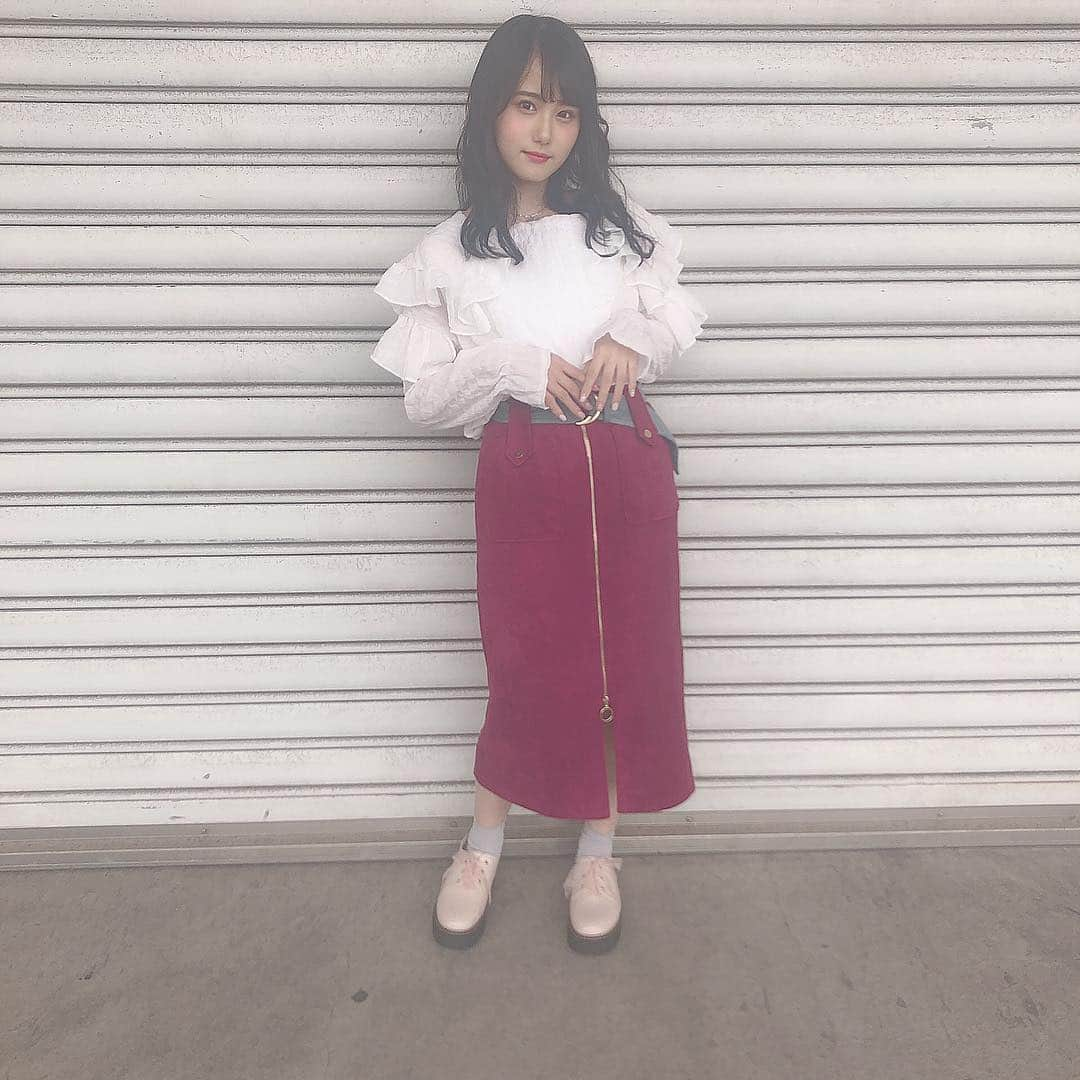 前田彩佳さんのインスタグラム写真 - (前田彩佳Instagram)「今日の私服👗💞﻿﻿ ﻿﻿﻿ ＊＊＊＊＊＊＊＊＊＊﻿﻿﻿ ﻿﻿ 今日はちょっとエレガントな感じにしてみました💄✨﻿ ﻿﻿ ＊＊＊＊＊＊＊＊＊＊﻿﻿ ﻿﻿﻿ #私服﻿﻿ #bubbles﻿﻿ #redyazel ﻿ #olivedesolive」4月29日 19時11分 - _ayaka1218