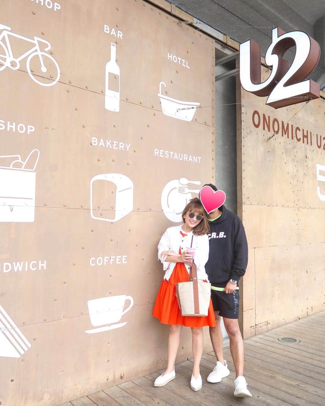 Mai Wakimizuさんのインスタグラム写真 - (Mai WakimizuInstagram)「中学生ぐらいかな？可愛い女の子達が快く撮ってくれた一枚♡この後、テラスで港の景色を眺めながらパンを頬張りました＼(^o^)／ #onomichiu2#広島」4月29日 19時27分 - wakkin__m