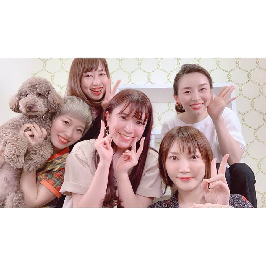 くまみきさんのインスタグラム写真 - (くまみきInstagram)「みんなでのコラボアップされたよ〜💗 5人居たからまとめて5本撮ったんだけど、グループYouTuberってこんなかんじか！めっちゃ楽しいじゃん！！！って思いながら撮影した😆💛笑 ただただ楽しい1日でした〜😍 #youtuber #youtube #女子会」4月29日 19時39分 - kumamiki