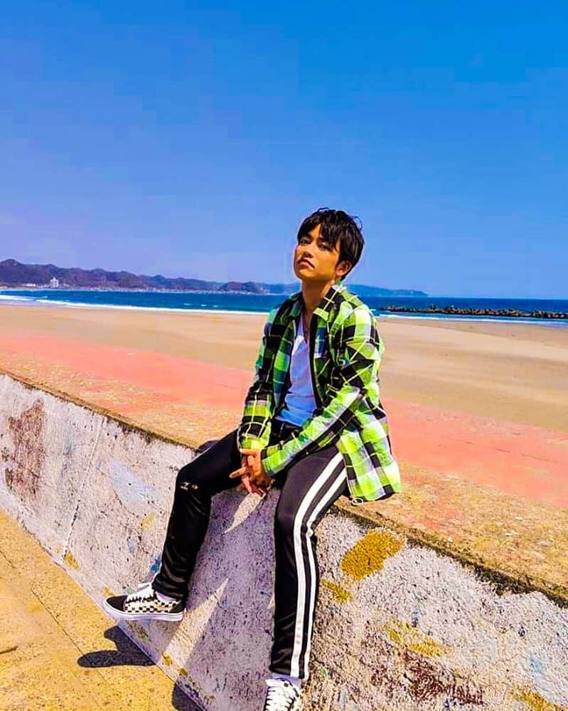 KENZO さんのインスタグラム写真 - (KENZO Instagram)「🌊🌊🌊☀️」4月29日 19時53分 - dapump.kenzo