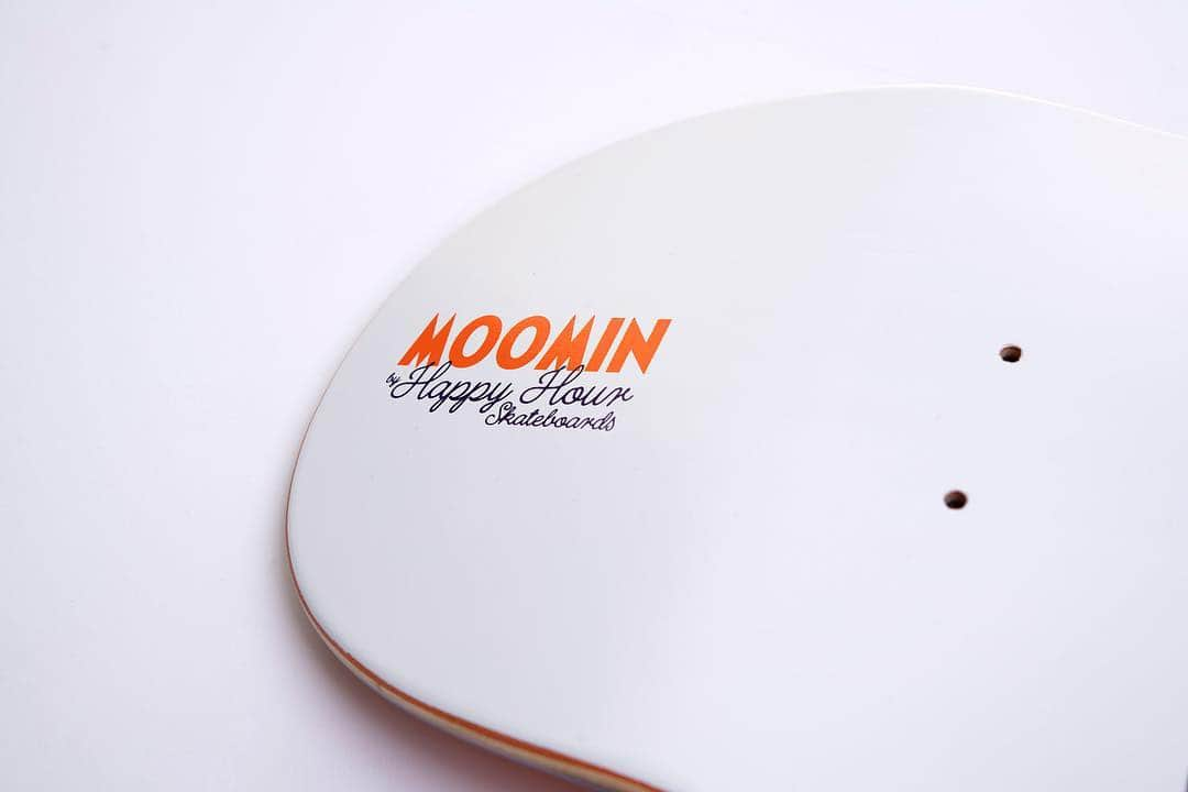 ムーミンさんのインスタグラム写真 - (ムーミンInstagram)「Hooray! The new Moomin collection by Happyhour Skateboards will be released on Saturday May 4th! Who's excited?🤩 The first collection was a success and now the second collection features apparel as well as longed for Moomin decks!❤️ Psst! Sign up on our wait list on the product page to be notified when they are available 👉 moom.in/happyhourskateboards  #MOOMINbyHappyHour #moominskateboards #moomin #moominofficial #moomindecks #happyhourskateboards」4月29日 20時03分 - moominofficial