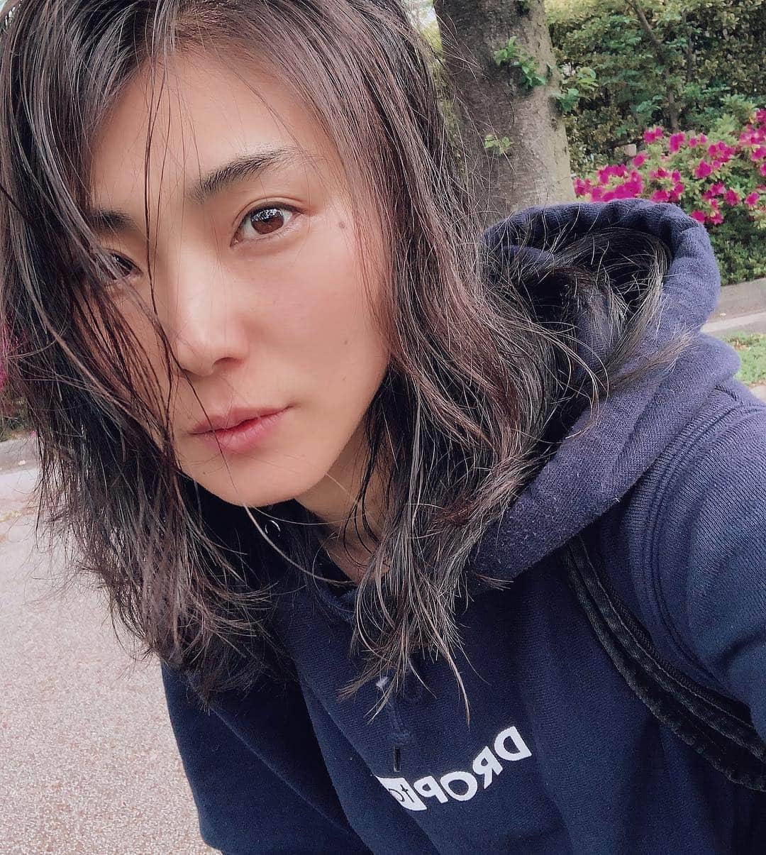 のインスタグラム：「Detox day 🏋🏻‍♀️💓 . . . #onebyfitnessgymtis #workout #detox #refresh #streetphotography #selfie #sportswoman #tokyo #goldenweek #droptokyo」