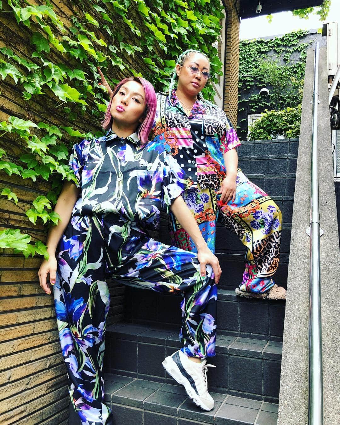 のインスタグラム：「ViiDA 平成ラストSALE‼️‼️ 新作セットアップが超絶可愛い💕  新作も発売してます✨✨ 是非遊びに来てください😊  4/30.5/1 12:00〜20:00 @joint_harajuku  渋谷区神宮前4-29 2F  #viida #sale #new #fashion #tokyo #平成ラストセール #原宿 #jointharajuku」