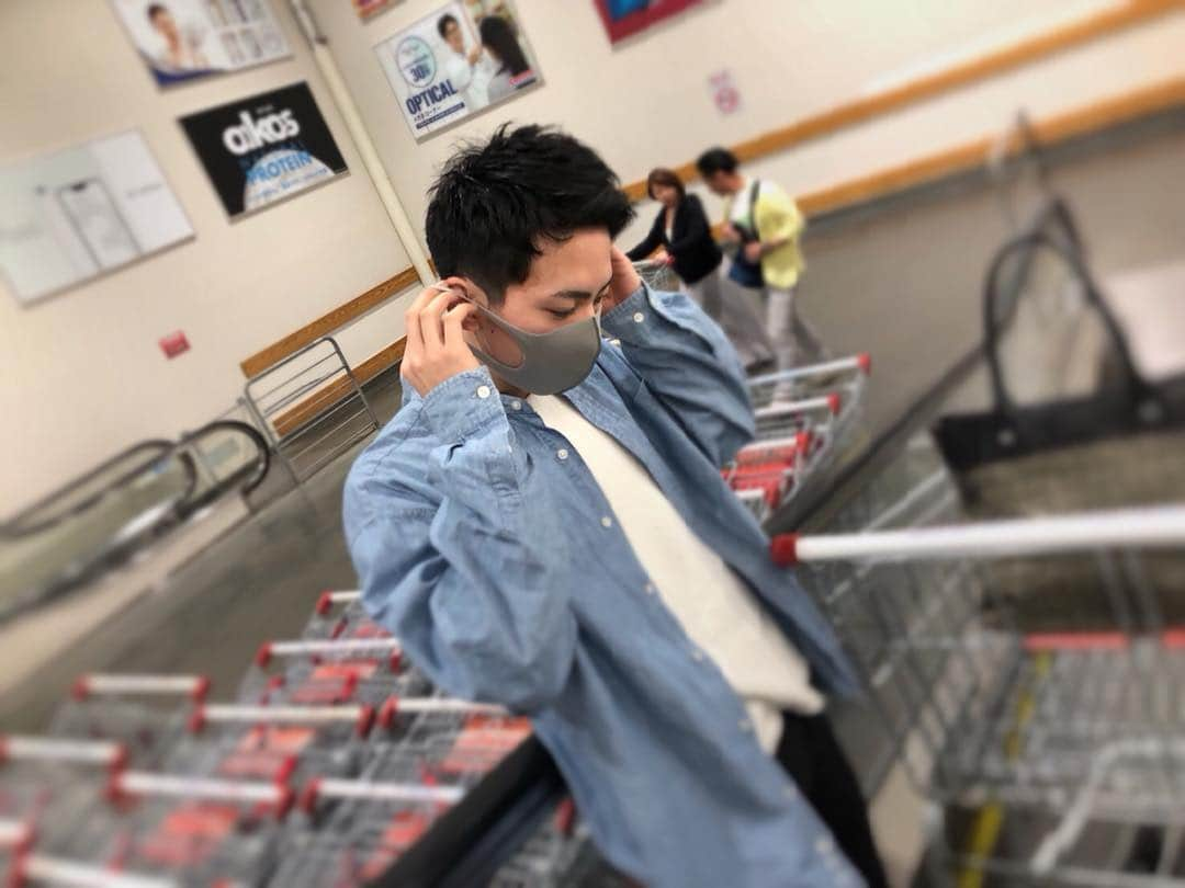 鎌田詩温さんのインスタグラム写真 - (鎌田詩温Instagram)「髪の毛切りました💇‍♂️ #1万年ぶりの #短髪 #イメチェン  #newhair  #photooftheday」4月29日 21時19分 - sion_ice.18