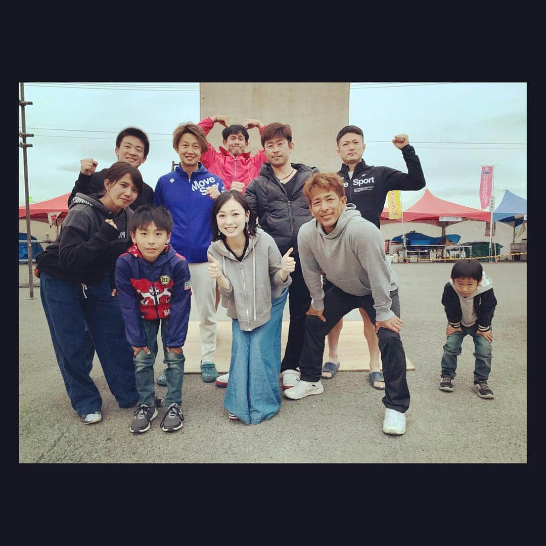 西田あいさんのインスタグラム写真 - (西田あいInstagram)「SASUKEオールスターズ🚩 SASUKEファンの私としては胸熱でした⭐️ 少し離れたところでポーズ決めてる長野さんの息子っち可愛すぎる😍 ・ #串木野まぐろフェスティバル #長野誠 さん #漁師なので日頃から串木野港にしょうちゅういらっしゃるとか #そんなご縁で毎年SASUKEエリアがあるんだそうです #そり立つ壁 前で #こんなん登れるわけない #やっぱりsasukeすごい #鹿児島 #薩摩大使」4月29日 21時26分 - nishidaai