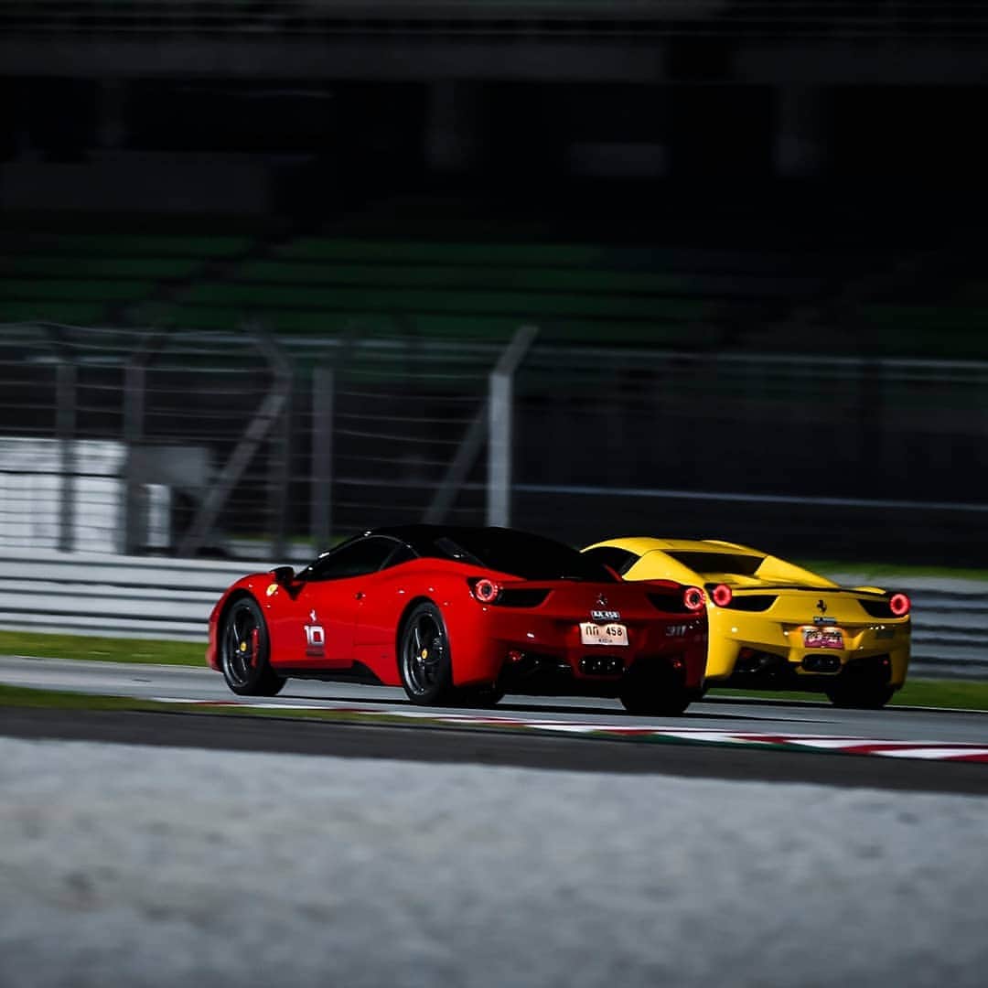 Ferrari APACさんのインスタグラム写真 - (Ferrari APACInstagram)「Kuala Lumpur’s challenging #SepangCircuit played host to a very special 10th anniversary #Ferrari track day where owners were given an exquisite and thrilling driving experience. ##10thAnniversaryGrandTour #FerrariMYSGTHTurns10 #10YearsofFerrariMY #10YearsofFerrariSG #10YearsofFerrariTH」4月29日 21時45分 - ferrariapac