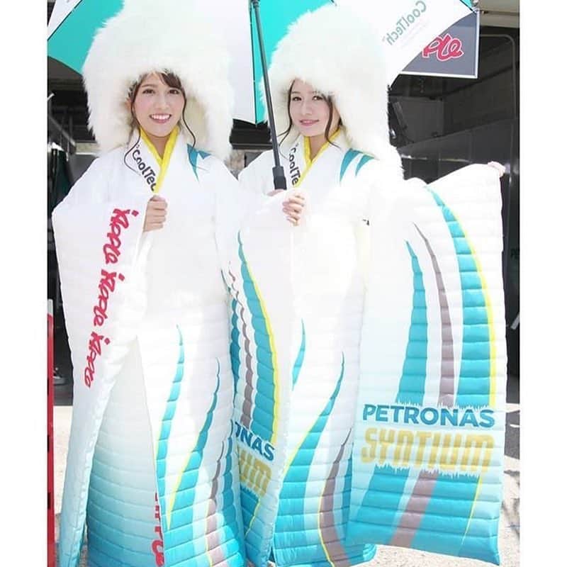 石川彩夏さんのインスタグラム写真 - (石川彩夏Instagram)「These are good fan photos at Super GT race at Okayama International circuit. Nice memory with unique grid girl costume. How much you love it? * SGT第２戦もう今週だーっ😂✨ と、いうことで☺️💕 開幕戦で✨私の事撮影してくれて📸 TwitterのリプやDMでお写真送ってくれた人の 作品の中から必ず1枚は載せる企画をします✌️ お付き合い宜しくお願いします💓 *」4月29日 22時05分 - ayaka0711zi