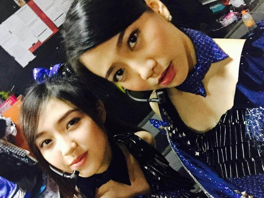 シンタ・ナオミのインスタグラム：「@shintanaomi11 @jkt48shanju #shintanaomi #shinta #naomi #jkt48 #jkt48shintanaomi #naomijkt48 #shintanaomiprasetya #shintanaomi11 #shanju #jkt48shanju #shanjujkt48 #shaniajunianatha」