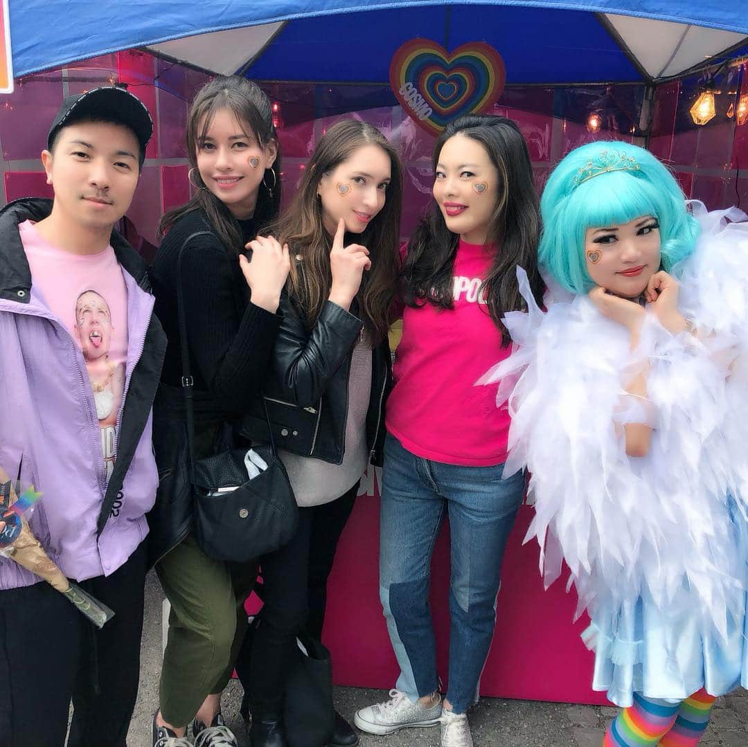 ジュン中山のインスタグラム：「#tokyorainbowpride @cosmopolitanjapan @ayako_cosmopolitan #instagood #pose #fox」
