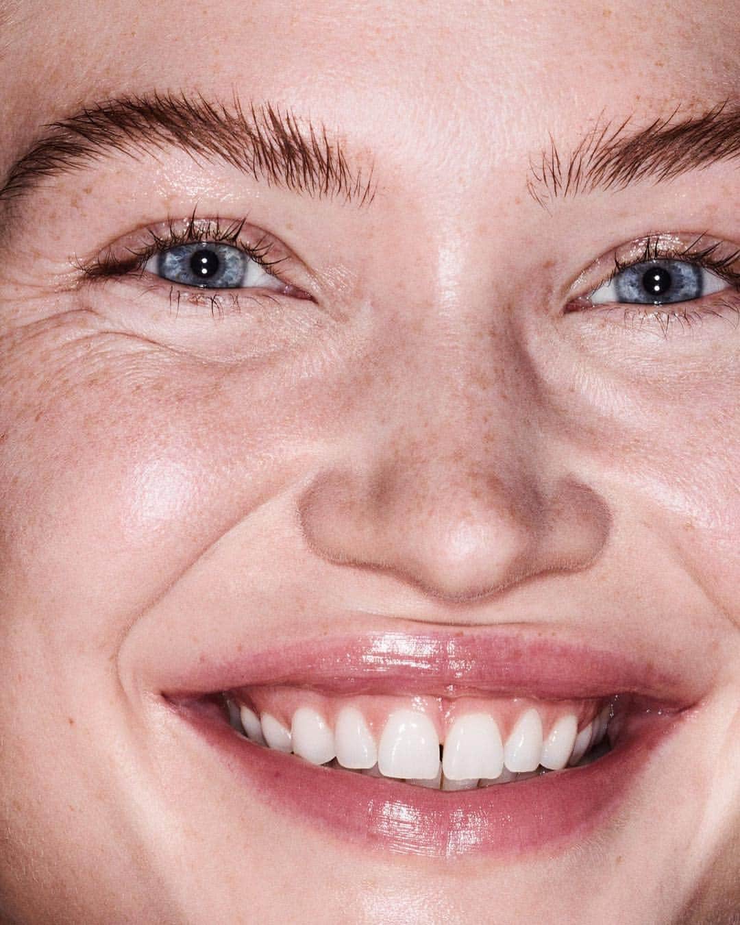 Glossierさんのインスタグラム写真 - (GlossierInstagram)「Welcome to the world, Bubblewrap!」4月30日 7時40分 - glossier