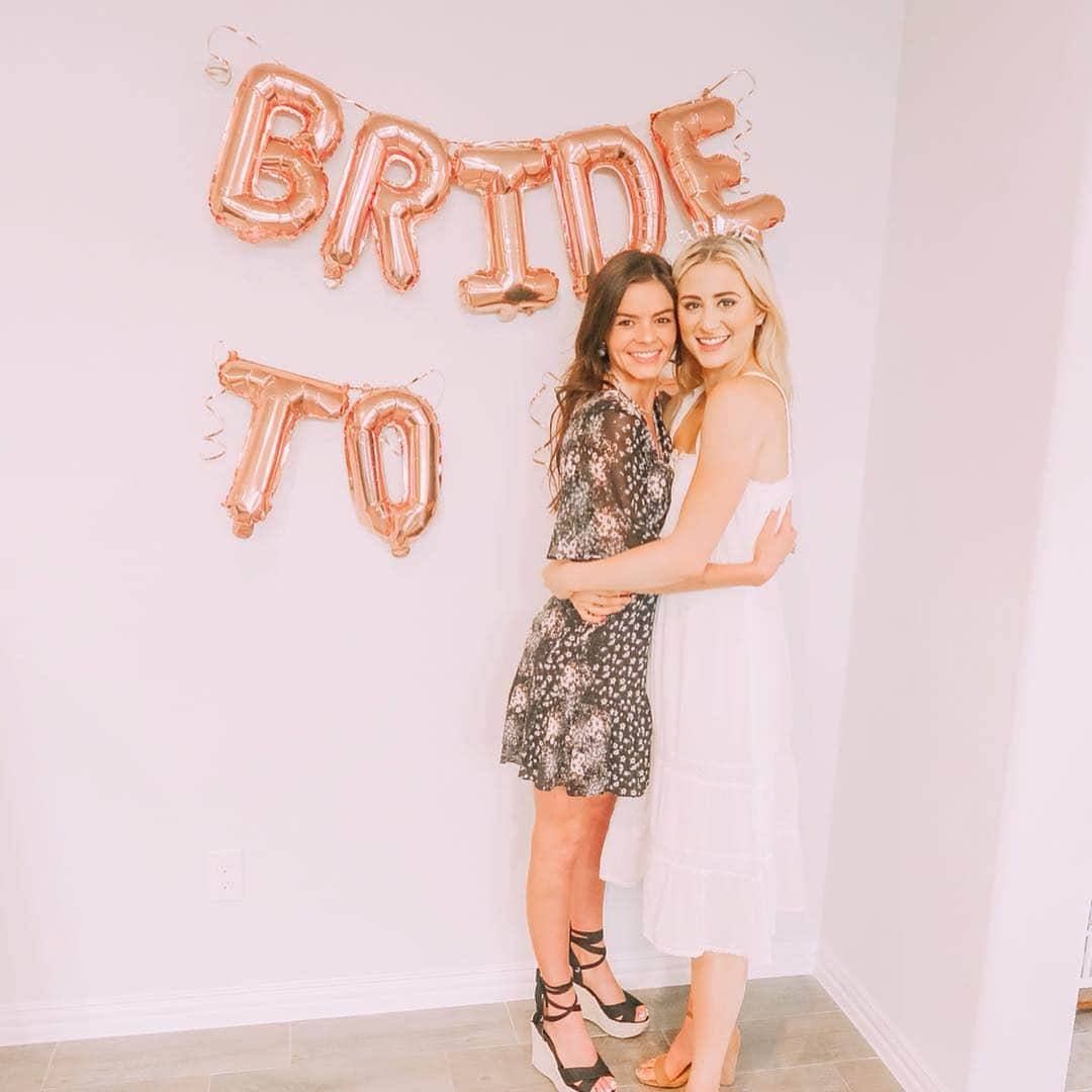 アシュリー・ケインさんのインスタグラム写真 - (アシュリー・ケインInstagram)「BRIDAL SHOWER👰🏼 So many beautiful souls💗 My heart is so full & happy! Thank you to my Maid of Honor for being so incredible and putting together a day that was filled with so much love! Thank you to everyone for being a part of this special day and for helping create memories that I won’t forget. Even if you weren’t able to make it yesterday, we felt your energy!Dalton and I are so thankful to all of you for your patience while we have been traveling everywhere✨」4月30日 8時33分 - icegirlash