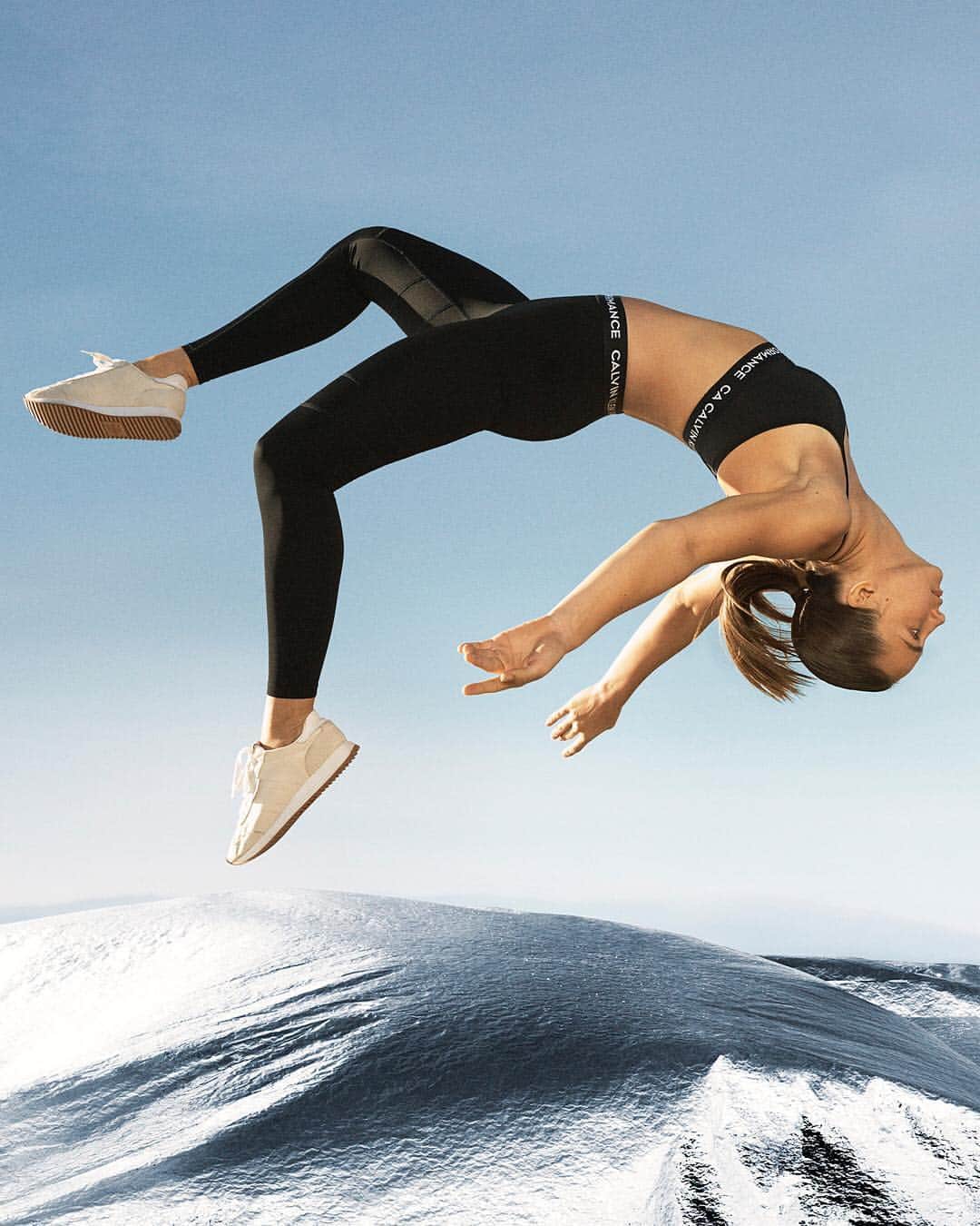 のインスタグラム：「Aim high ⬆️ Take your #Spring workouts to heights with our latest arrivals from #CALVINKLEINPERFORMANCE — featuring the #LowImpact strappy sports bra and colorblocked sports leggings. ⠀⠀⠀⠀⠀⠀⠀⠀⠀⠀⠀⠀ ⠀⠀⠀⠀⠀⠀⠀⠀⠀⠀⠀⠀ ⠀⠀⠀⠀⠀⠀⠀⠀⠀ Tap to shop [top] [EU].」