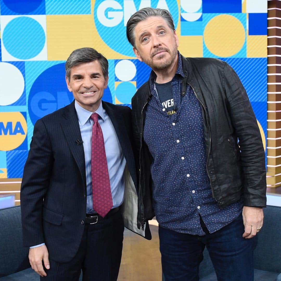 Good Morning Americaさんのインスタグラム写真 - (Good Morning AmericaInstagram)「We’re always cracking up when @thecraigfergusonshow comes to Times Square 😂」4月30日 1時06分 - goodmorningamerica