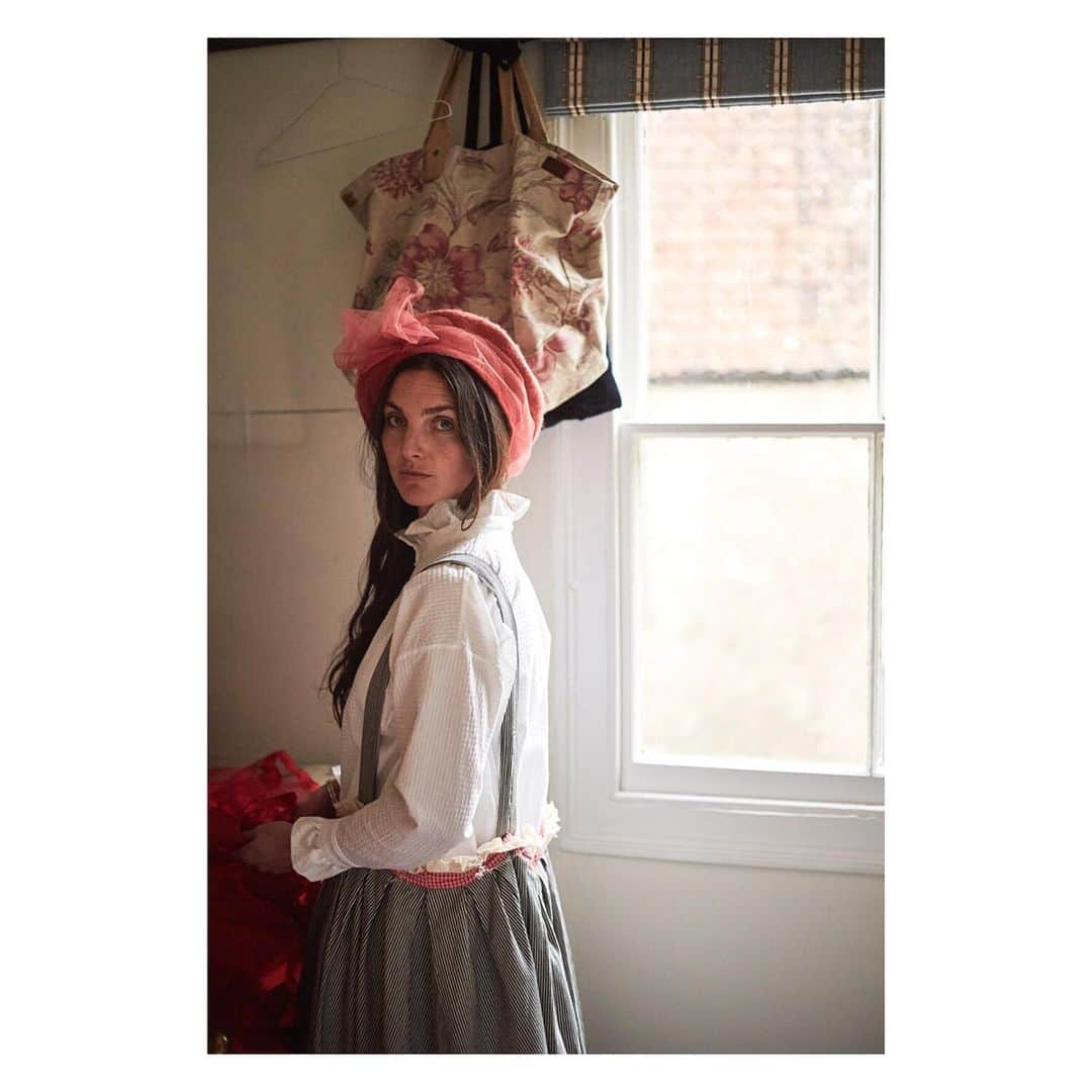 キャベジズ&ローゼズのインスタグラム：「A most wonderful combination of style and grace 💖 The newly arrived Frederika Shirt in crisp white seersucker looks especially marvellous with the Selina Skirt in Candy Stripe Black. To top it all off, we recommend styling this delicious outfit with the brushed coral beret by @gilfoxhats 👉Swipe to see more details👈#shopnewarrivals #ruffledshirt #seersucker #whiteshirt #candystripes #blackandwhiteskirt #berets #handmadehats #cabbagesandroses #cabbagesandrosesfashion @christina_strutt @cabbagesandroses_shop 👆Link In Bio👆」