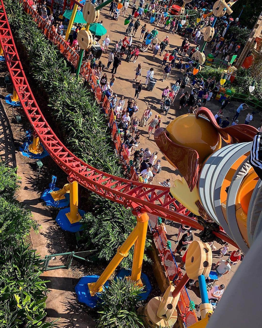 Walt Disney Worldのインスタグラム：「Sweeping views of Andy’s backyard. Here we go! 🌟👢🚀 #ToyStoryLand #WaltDisneyWorld #HollywoodStudios30(📷: @disneylists_com)」