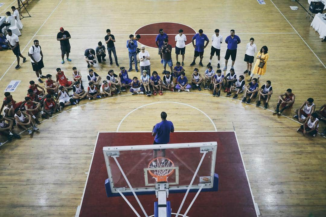 ハリソン・バーンズさんのインスタグラム写真 - (ハリソン・バーンズInstagram)「@jrnbaasia out here in India has been nothing but love 🌏🏀🇮🇳 📸 @joshpierce_」4月30日 2時00分 - hbarnes