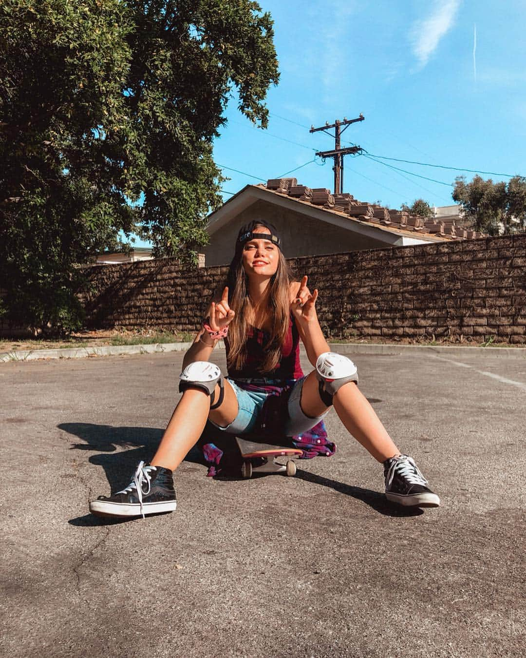 ティファニー・アルボードさんのインスタグラム写真 - (ティファニー・アルボードInstagram)「🎶 “She was a skater girl, sat on her skateboard girl.. she wasn’t good enough to ride” - my new rendition of Avril’s song! 😜 what do you think !? 🤷‍♀️😅 (more below) #skatergirl - Okayyy guys 🛹 sooo, I got a skateboard for Christmas & went riding on it for the first time, yayy!! 🤗 (I’ve gone long boarding & penny boarding) but now I wanna get good at Skateboarding 😊 hehe. Do you guys board? If so do you have any tips for beginning or particular things to do to practice?! I’d love any input!! ❤️ ALSO Have a happy freaking Monday! I love you guys so much! LETE CRUSH THIS WEEK! 🌟 - - - 🌟 *More song* She was a skater girl,  sat on her skateboard girl.. she wasn’t good enough to ride.. now she’s a lazy bum,  always callling her mum,  hoping she’ll give some good advice- - 5 years from now She’ll be a pro  You’ll have to keep following her to know  She calls up her fans They’ve already seen  They’re ready to watch her on their phone screen  It came down to this She set a goal  Looks in her heart & goes for the goooldddd 👊😉- - BRIDGE  Sorry, but, it’s time to leave So I can practice my Ollie & I’ve maxed out my phones time Allotted for me to get a life I would really love to stay But I’d rather stay in shape And you know right now I suck  So practicing will come in clutch- 🤷‍♀️😜🤦‍♀️🎶」4月30日 2時08分 - tiffanyalvord