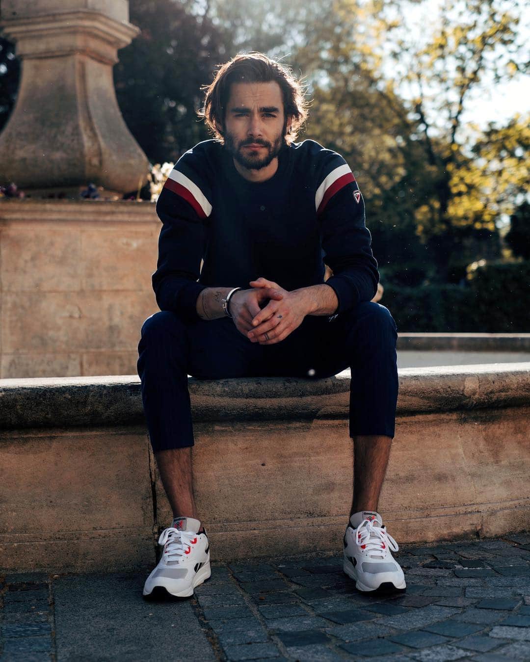 NICOLAS SIMOESのインスタグラム：「Because I’m a sneakers addict 👟🔥 - Are you? #bolton #zalandostyle ✨」