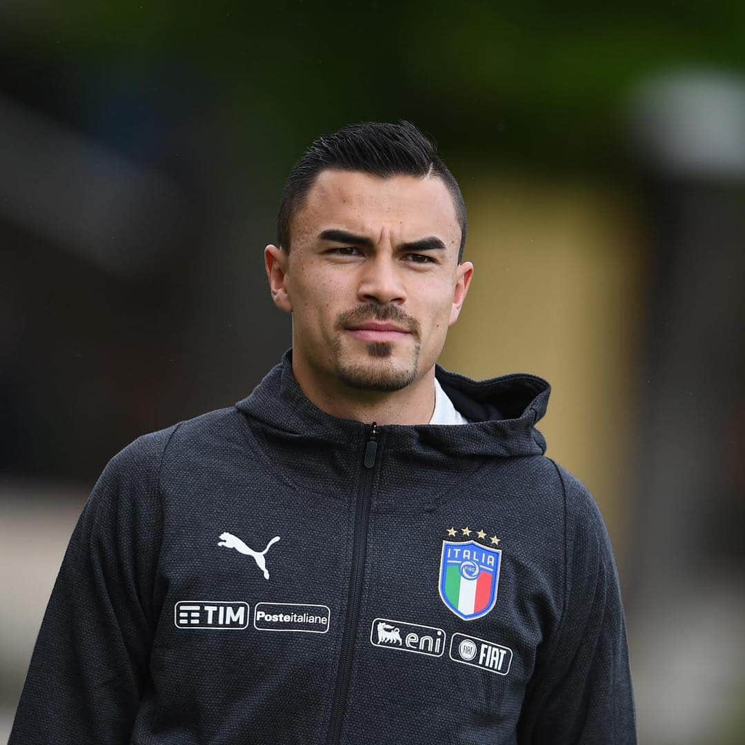 エミリオ・アウデロのインスタグラム：「Sempre bello stare qui! #training 😁🇮🇹⚽️」