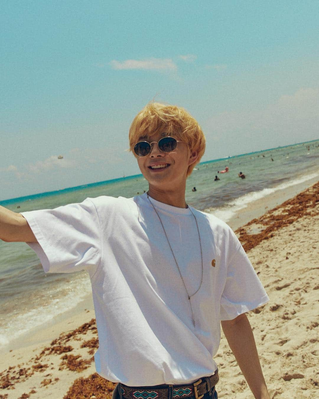 NCT 127さんのインスタグラム写真 - (NCT 127Instagram)「Hi everyone! I am so proud and happy that I got to make unforgettable memories with our NCTzens in Miami. It was a short time, but I experienced a lot of things! Because it was the city I was in charge with, I have even deeper affection towards Miami and am so happy! I really love Miami and I want to come back often!  NCTzens! I am always thankful for you guys and love you so much~ let’s always stay together! -Jungwoo  네 여러분!! 마이애미에서 팬여러분들과 정말 좋은추억들을 만든거같아 정말 뿌듯하고 행복합니다!! 짧은 시간이었지만 정말 많은 것들을 경험했는데요! 정말 정말 제 담당도시인만큼 애정도 깊고 또 기쁩니다! 마이애미 정말 사랑하고 앞으로 자주 왔으면 하는게 제 바램입니다! 시즈니!항상 너무 고맙고 사랑해요~ 늘 언제나 함께해요!  #MIAMI #NEOCITYinMIAMI #JUNGWOOinMIAMI #WE_ARE_SUPERHUMAN #NCT127_SUPERHUMAN #SUPERHUMAN #NEOCITYinUSA #NCT127inUSA #NCT127 #NCT」4月30日 4時33分 - nct127