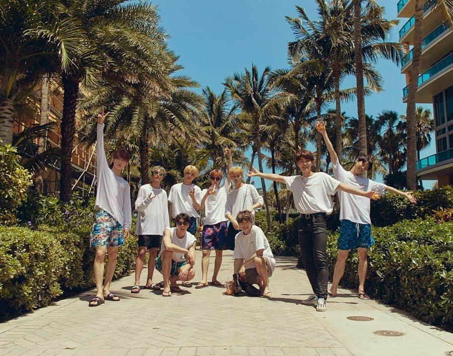 NCT 127さんのインスタグラム写真 - (NCT 127Instagram)「Welcome to Miami!  #MIAMI #NEOCITYinMIAMI #WE_ARE_SUPERHUMAN #NCT127_SUPERHUMAN #SUPERHUMAN #NEOCITYinUSA #NCT127inUSA #NCT127 #NCT」4月30日 4時34分 - nct127