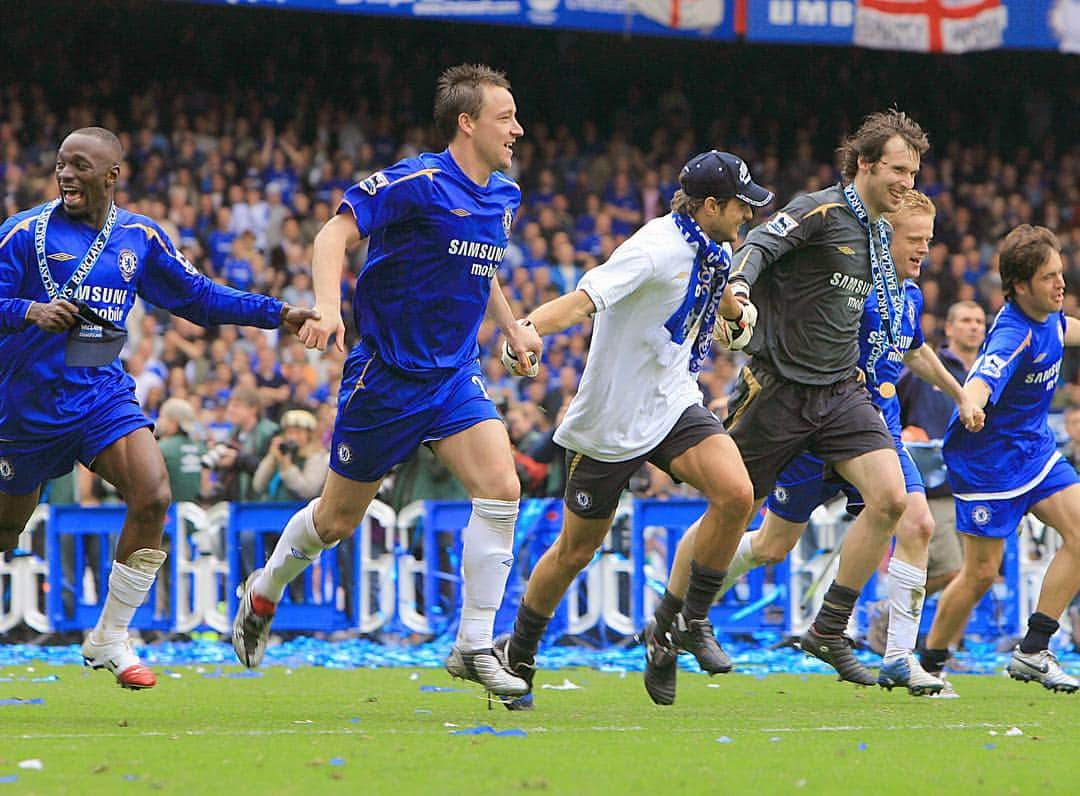 チェルシーFCさんのインスタグラム写真 - (チェルシーFCInstagram)「We beat Manchester United 3-0 on this day in 2006 to clinch a second successive #PremierLeague title! 🏆 #CFC #Chelsea」4月30日 5時17分 - chelseafc