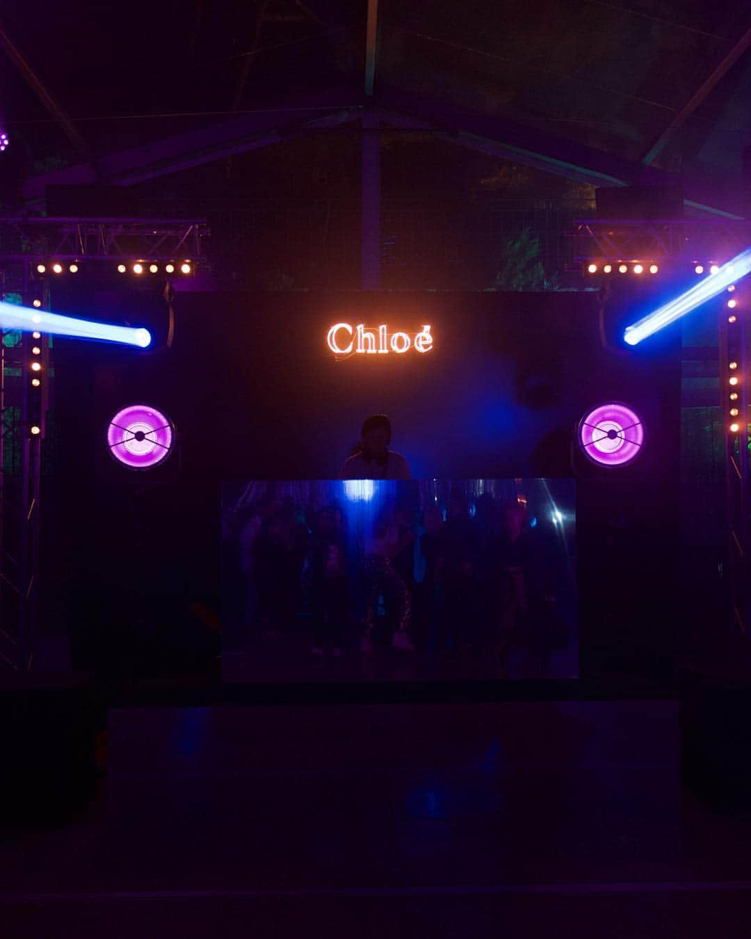 Chloéさんのインスタグラム写真 - (ChloéInstagram)「Note: DJs @pandorasjukebox and @silviaprada don’t take requests  Friends and Family of the House attended the Chloé party, closing the 34th edition of the Hyères festival  #chloeGIRLS #chloeHYERES #HYERES34」4月30日 6時37分 - chloe