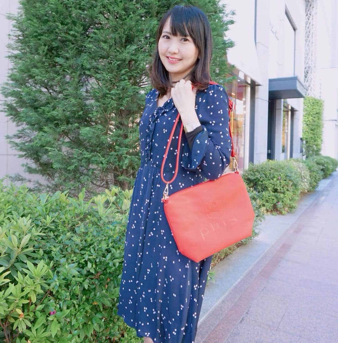 三浦泉さんのインスタグラム写真 - (三浦泉Instagram)「* いつも小さめのBAGが多いですが荷物が多い日は @andplus_official のトートBAGに👜♥️ *  @andplus_official  は 上質エレガントな大人のバックブランドで  デイリーにもフォーマルでも使えるのが素敵♥️💗👜 *  カラーバリエーションも豊富で ON/OFF 色々なシーンでも使えます‼️ ♪  シンプルですっきりとしたデザインなので、どんなコーデも合わせやすいですね♥️ この日はイベントでしたが、書類が多い日やジム やヨガに行く時もお役立ち♥️ * （画像2枚目 ） →スワイプしてね🍒❤️ * → そしてそしてバッグの中にはバッグインバッグが付いているので 急な荷物がある日や  取り外して単品使いも♥️ *  ショルダベルトがあるから旅行にも便利そう♥️ ラッキーカラーの赤もベスト❣️ *  #＆plus #andplus #アンドプラス #bag #バッグ #カバン #2wayバッグ #ショルダーバッグ #トートバック #バッグインバッグ #firano #フィラノ #通勤バッグ #a4サイズ #軽量バッグ #red」4月30日 6時51分 - princessizu1201